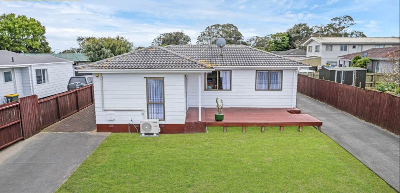5 Burundi Avenue, Clendon Park, Auckland - Carousel 1