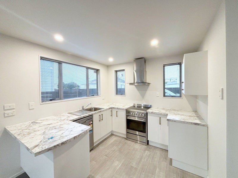 156 Edgeware Road, Edgeware, Christchurch - Carousel 2