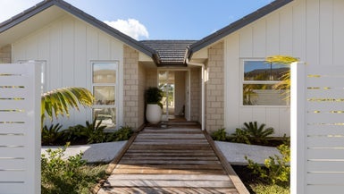 18 Atutahi Street, Hurdon, New Plymouth - Carousel 1