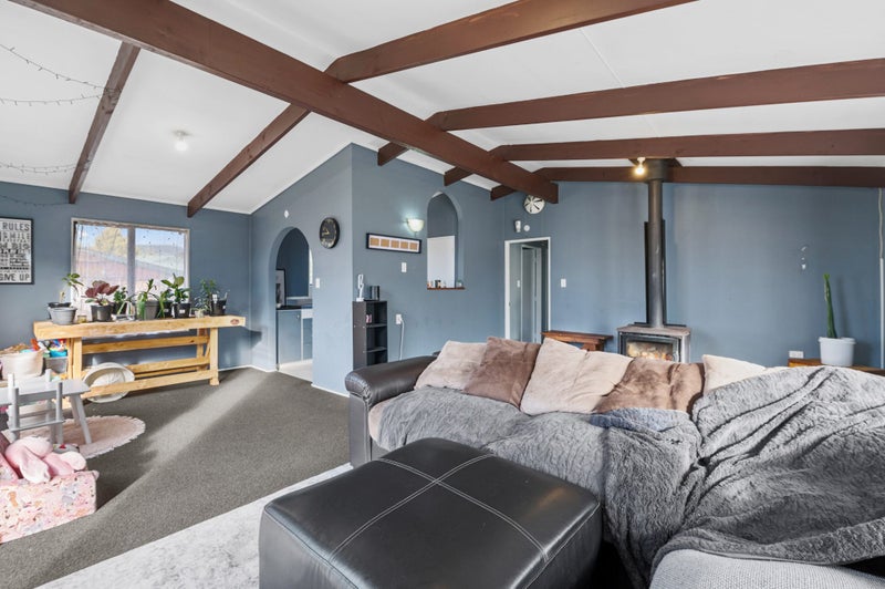 4 Cypress Place, Owhata, Rotorua - Carousel 2