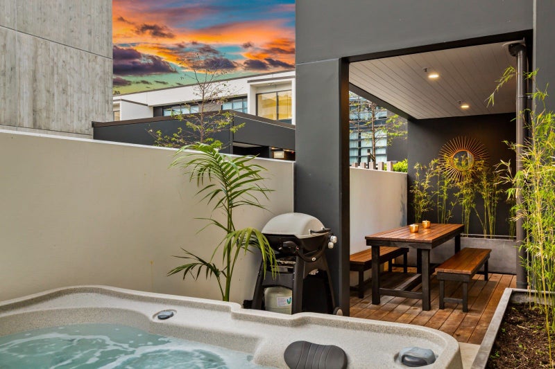 412/8 Kingsland Terrace, Kingsland, Auckland - Carousel 1