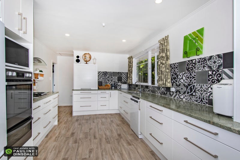 27 Hoey Street, Kamo, Whangarei - Carousel 2