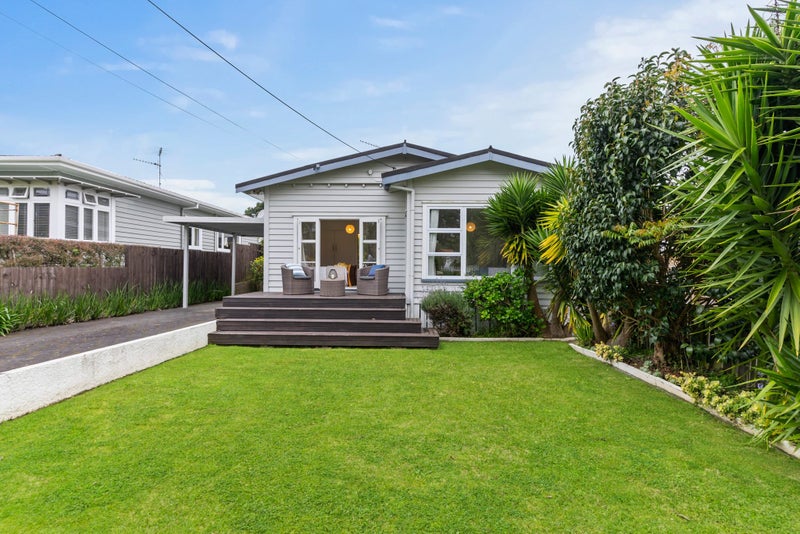 20 GARLAND RD, Greenlane, Auckland - Carousel 1