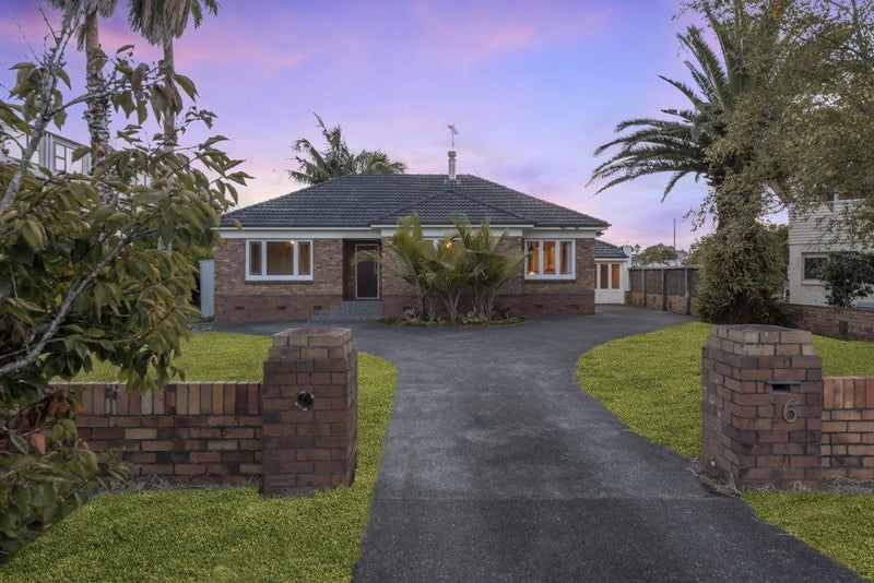 1/16 Kerswill Place, Pakuranga, Auckland - Carousel 2