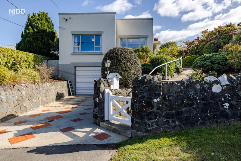 217 Highcliff Road, Shiel Hill, Dunedin - Carousel 1