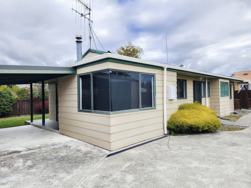 2 Lydia Place, Kelvin Grove, Palmerston North - Carousel 2