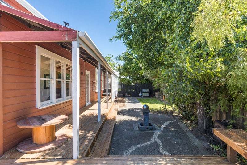7 Perrin Place, Kelvin Grove, Palmerston North - Carousel 20