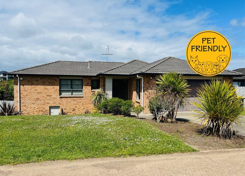 30 Toomer Place, Beachlands, Auckland - Carousel 2