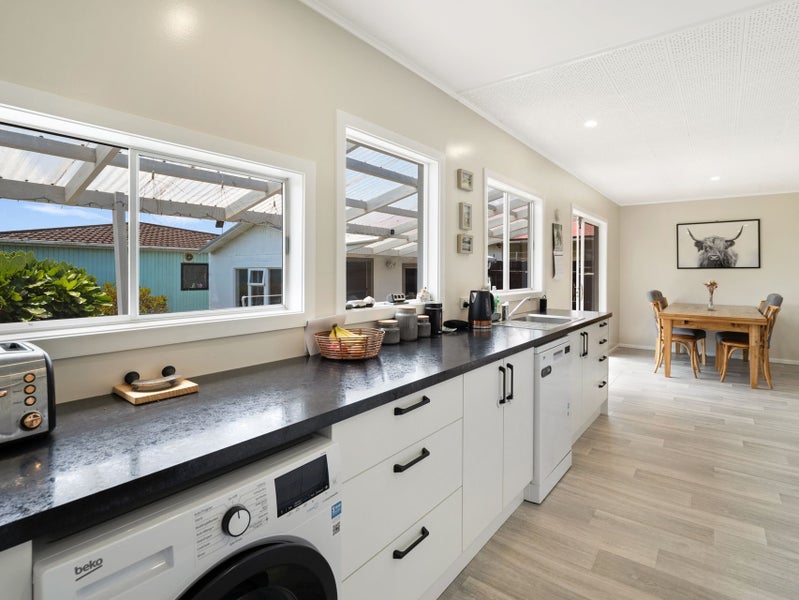 44 Campbell Street, Whanganui, Whanganui - Carousel 2