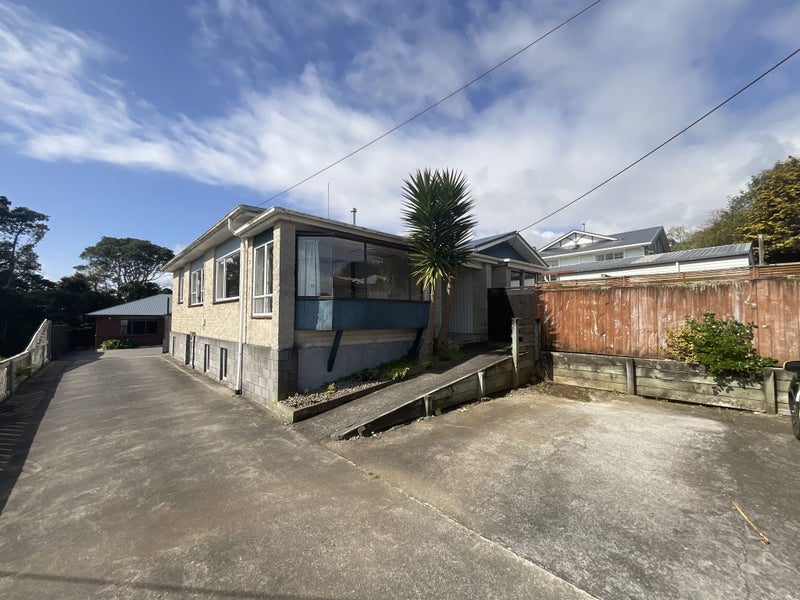 15 Bonithon Avenue, Moturoa, New Plymouth - Carousel 2