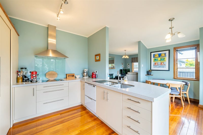 43 Thornycroft Avenue, Epuni, Lower Hutt - Carousel 2