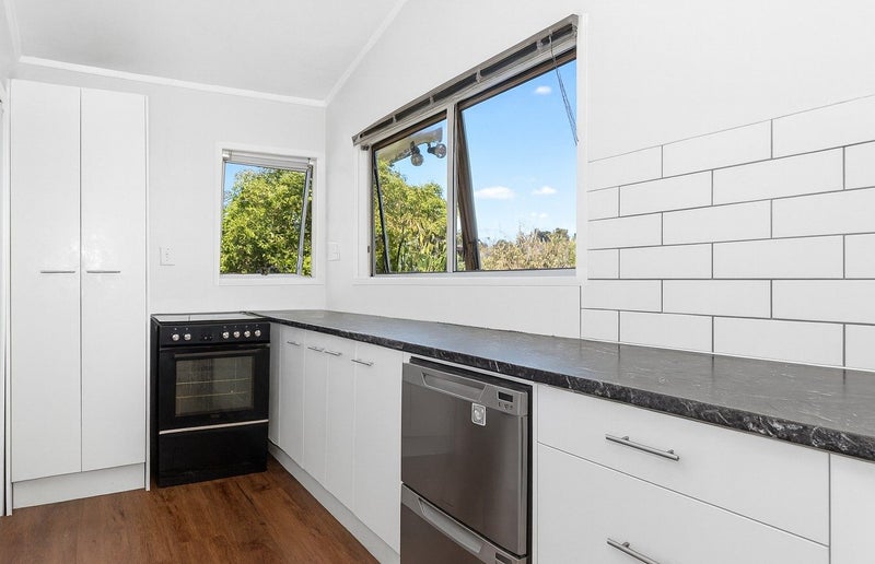 2 Bellbird Avenue, Onerahi, Whangarei - Carousel 2