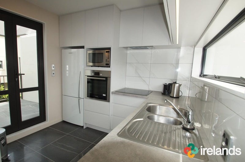 73B Carlton Mill Road, Merivale, Christchurch - Carousel 10