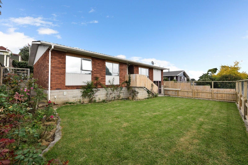4 Magnolia Crescent, Nawton, Hamilton - Carousel 2
