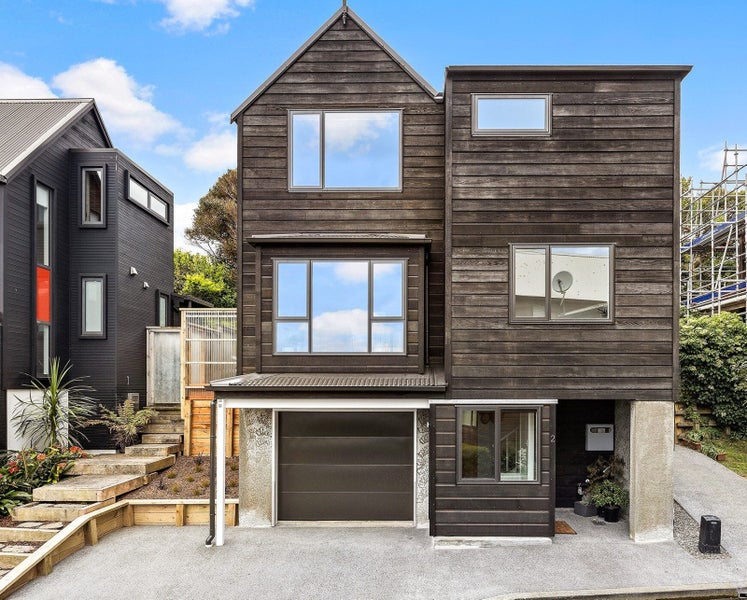 2/85 Elizabeth Street, Mount Victoria, Wellington - Carousel 1