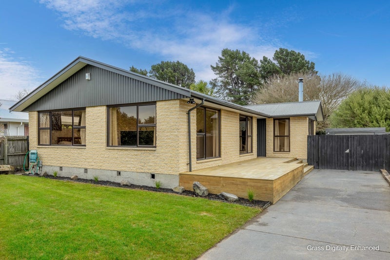 7 Kuaka Crescent, Bromley, Christchurch - Carousel 1