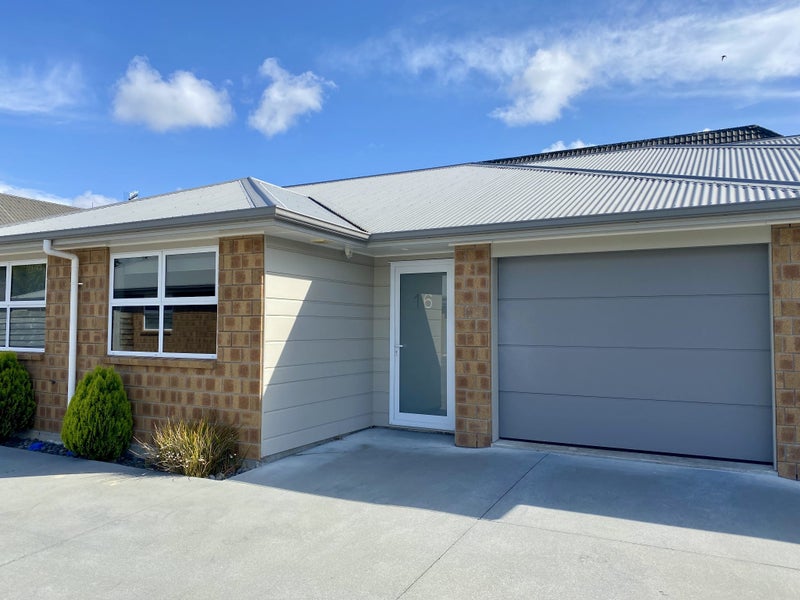 16/157 Ulster Street, Whitiora, Hamilton - Carousel 1