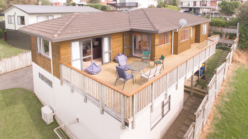 2/310 Wairau Road, Glenfield, Auckland - Carousel 1