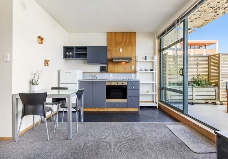 15/4 Frederick Street, Te Aro, Wellington - Carousel 2