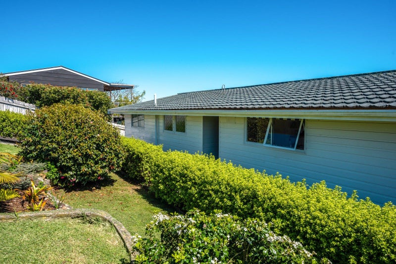 13 Kennedy Point Road, Surfdale, Waiheke Island - Carousel 29