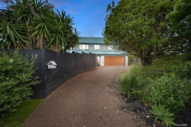 12 Waipuia Place, Greenhithe, Auckland - Carousel 19