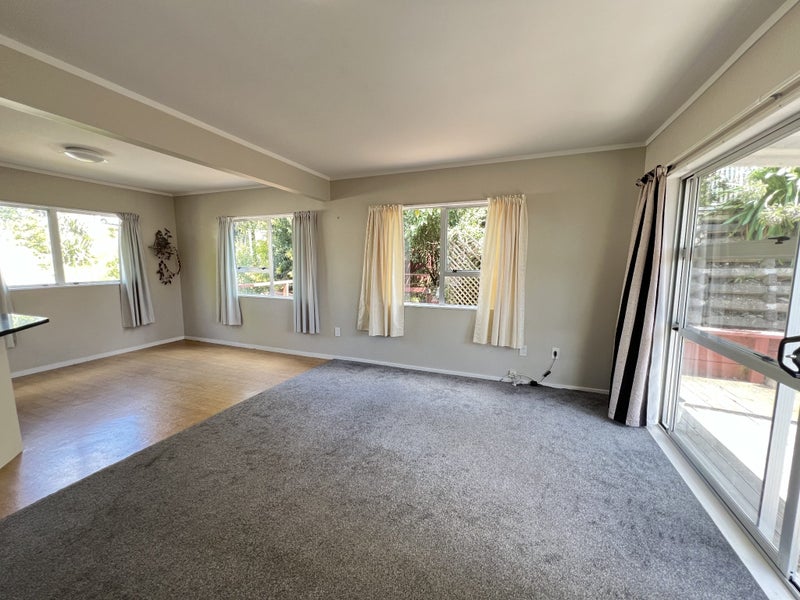 2/23 Abraham Place, St Johns, Auckland - Carousel 2