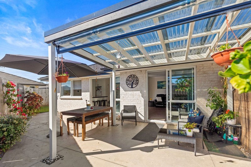 24 Leet Crescent, Papamoa Beach, Papamoa - Carousel 1