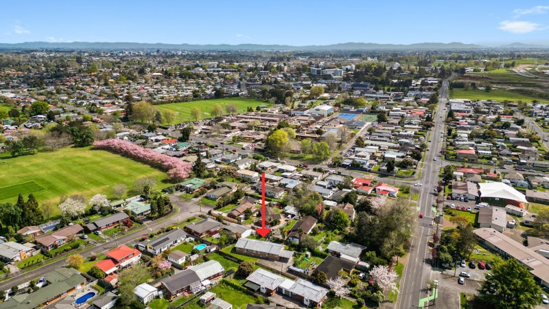 55 Silverdale Road, Silverdale, Hamilton - Carousel 1