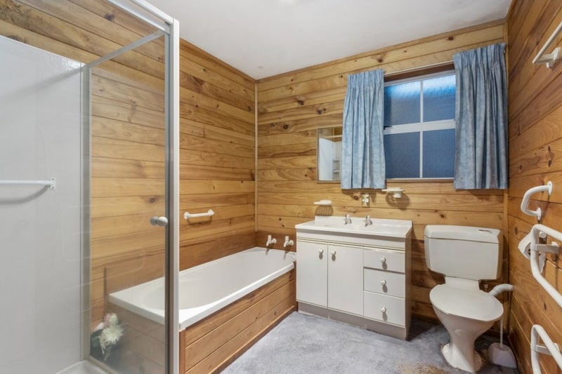 5 Thompsons Road, Belfast, Christchurch - Carousel 14