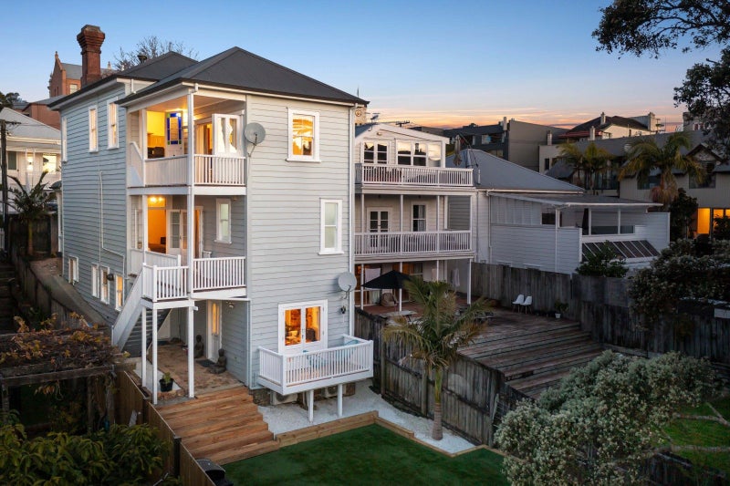 20 Dedwood Terrace, Saint Marys Bay, Auckland - Carousel 1