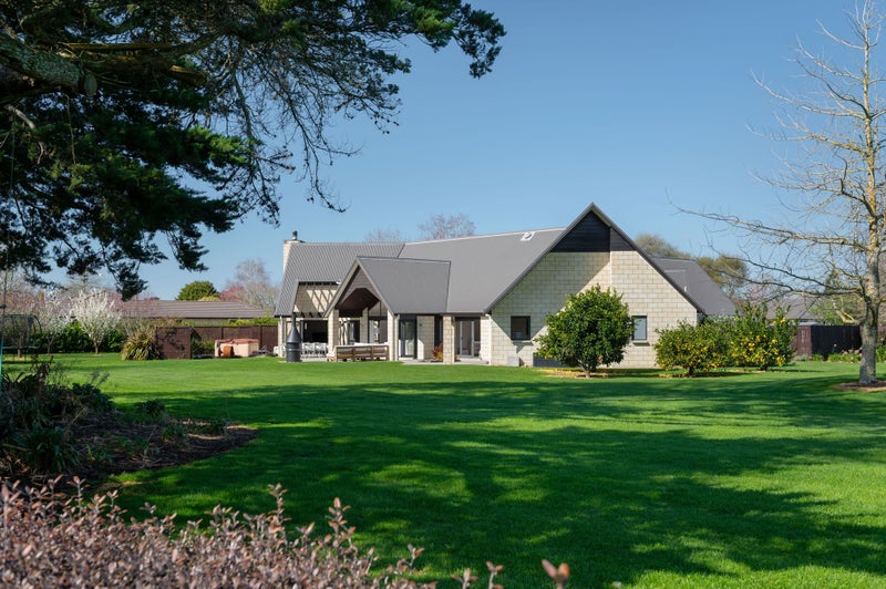 12 Westvale Lane, Te Kowhai - Carousel 1