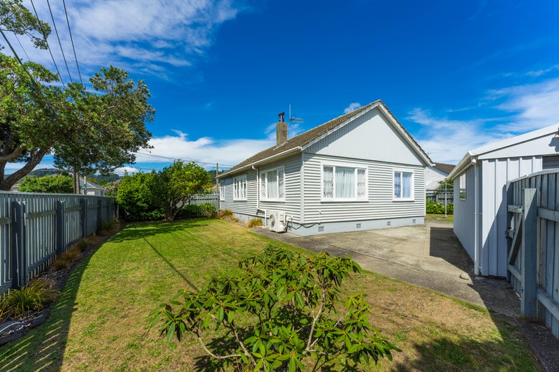 17 Compton Crescent, Taita, Lower Hutt - Carousel 2
