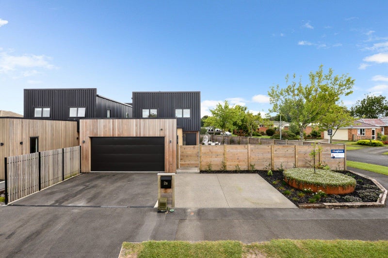 2B Martin Street, Fairfield, Hamilton - Carousel 1