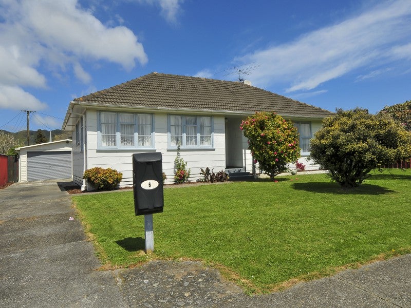 6 Hewer Crescent, Naenae, Lower Hutt - Carousel 1