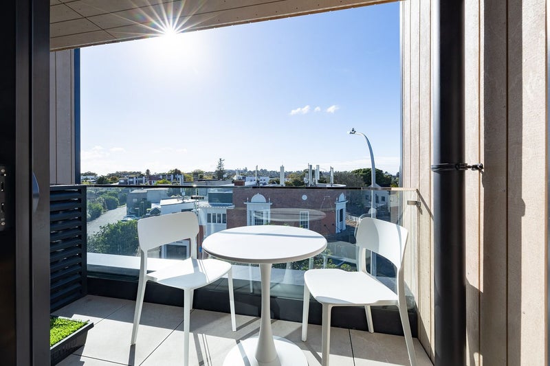 303/8 Meadowbank Road, Meadowbank, Auckland - Carousel 2