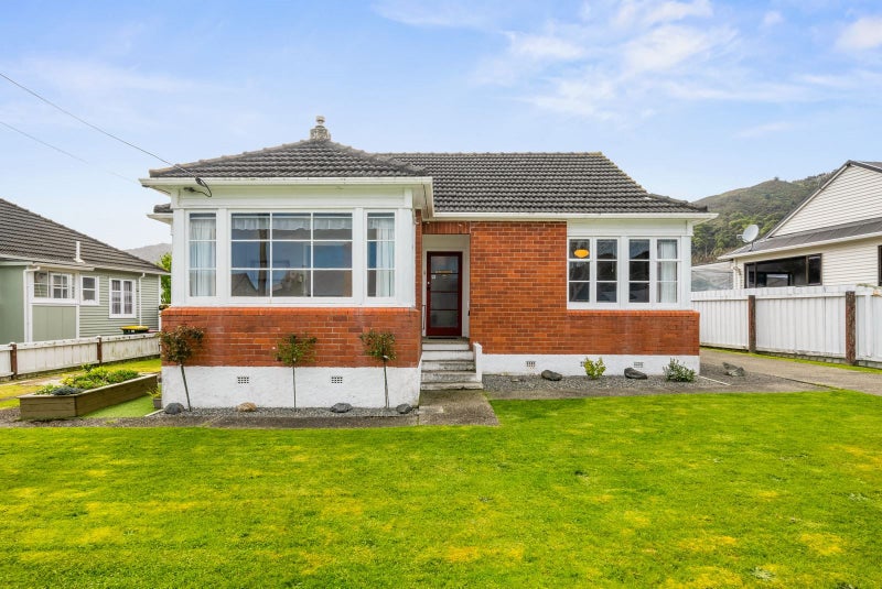 14 Shearer Crescent, Naenae, Lower Hutt - Carousel 2