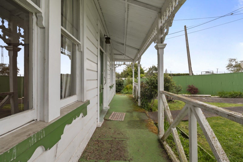 79 Station Road, Marton - Carousel 2