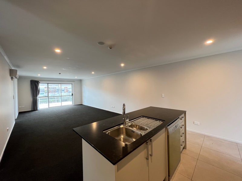 5/1 Rocky Road, Huntington, Hamilton - Carousel 2