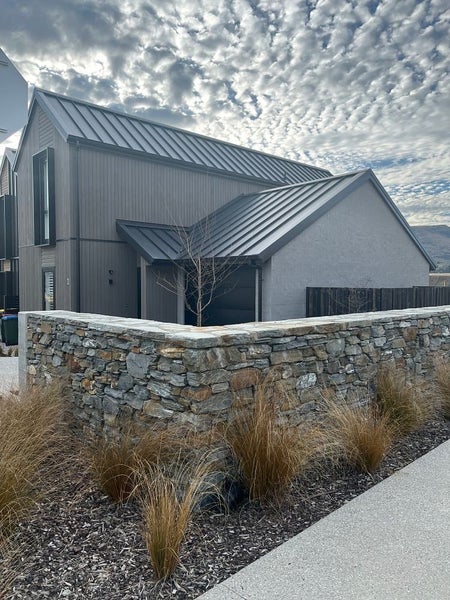 2 Inder Street, Jacks Point, Queenstown - Carousel 1