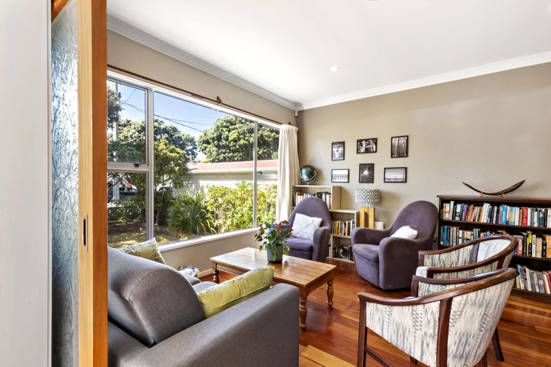 38 Rex Street, Miramar, Wellington - Carousel 2