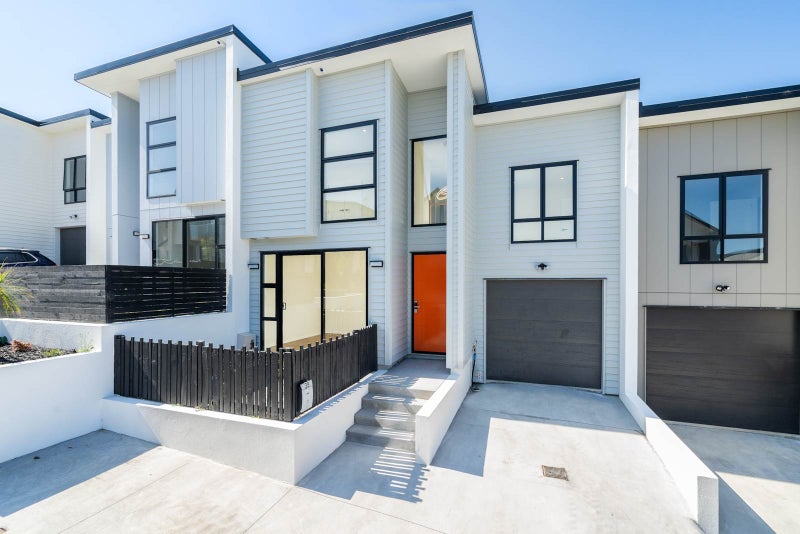 39 Westgate Drive, Westgate, Auckland - Carousel 1