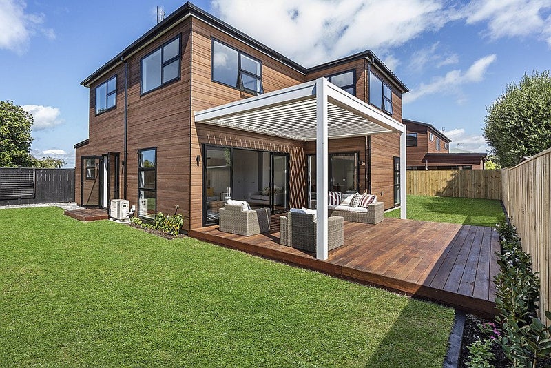 32A Colchester Avenue, Glendowie, Auckland - Carousel 1