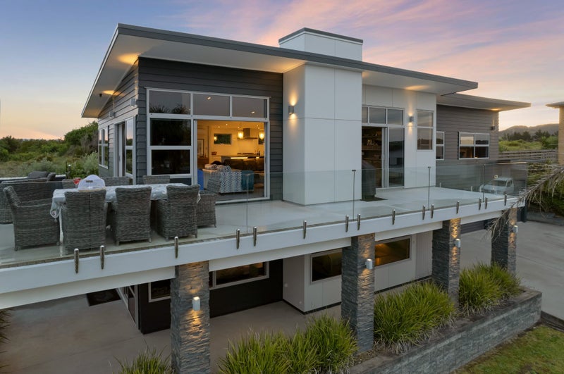 32 Kihi Place, Ruakaka - Carousel 2