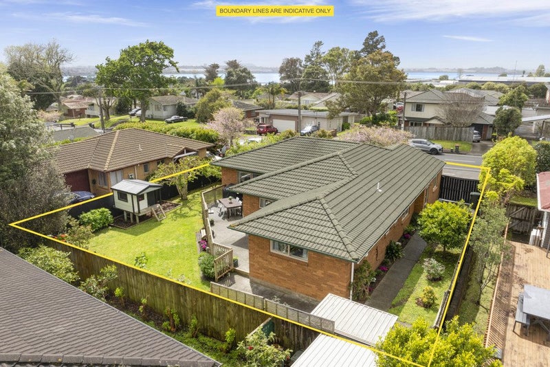 51 Crawford Avenue, Mangere Bridge, Auckland - Carousel 1