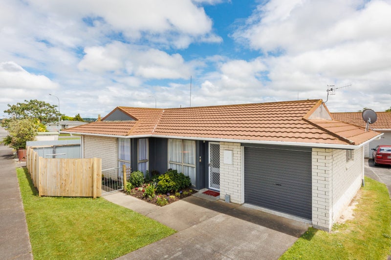 5 Herbert Avenue, Cloverlea, Palmerston North - Carousel 1