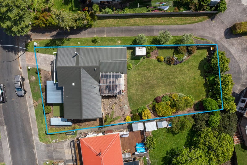 27 Valley View Road, Glenfield, Auckland - Carousel 2