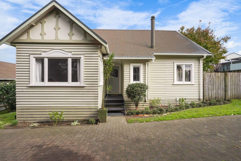 160 Pembroke Street, Hamilton Lake, Hamilton - Carousel 2