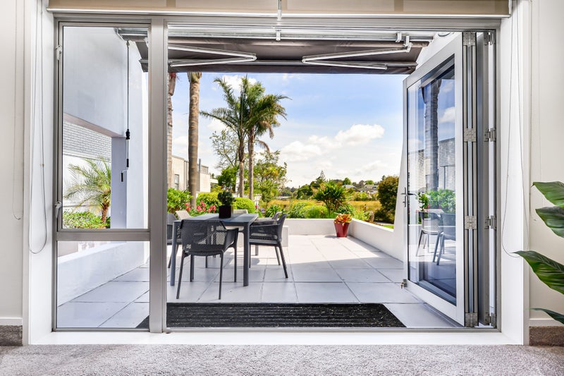 18B Lake Crescent, Hamilton Lake, Hamilton - Carousel 41