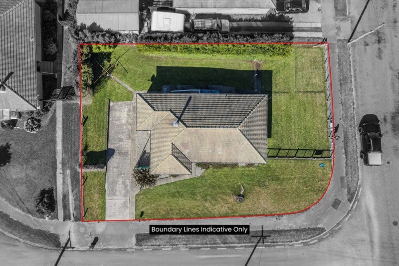 1 Roach Street, Holmes Hill, Oamaru - Carousel 19