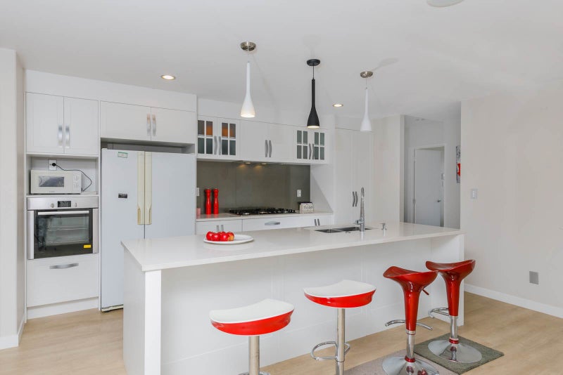 30 Sohlue Place, Oteha, Auckland - Carousel 2